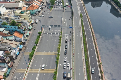 TP.HCM: thông xe đường song hành với đường Võ Văn Kiệt - Ảnh 1. TP.HCM: thông xe đường song hành với đường Võ Văn Kiệt - Ảnh 1.