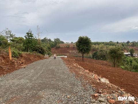 Chặn tin đồn thổi, cò quy hoạch để nâng giá đất bất lương - Ảnh 3. Chặn tin đồn thổi, cò quy hoạch để nâng giá đất bất lương - Ảnh 3.