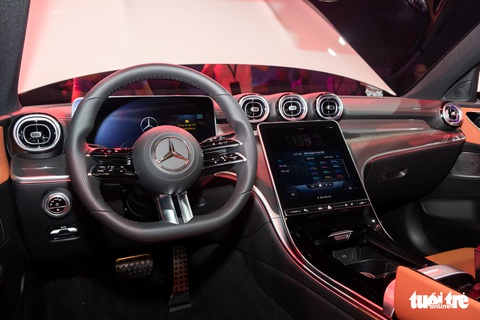 Mercedes-Benz C-Class 2022 ra mắt Việt Nam: Giá cao nhất 2,4 tỉ đồng, như tiểu S-Class - Ảnh 4. Mercedes-Benz C-Class 2022 ra mắt Việt Nam: Giá cao nhất 2,4 tỉ đồng, như tiểu S-Class - Ảnh 4.