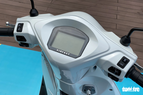 VinFast ra mắt cùng lúc 5 xe máy điện: Giá từ 22 triệu đồng, đi được gần 200km trong 1 lần sạc - Ảnh 7. VinFast ra mắt cùng lúc 5 xe máy điện: Giá từ 22 triệu đồng, đi được gần 200km trong 1 lần sạc - Ảnh 7.