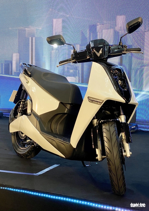 VinFast ra mắt cùng lúc 5 xe máy điện: Giá từ 22 triệu đồng, đi được gần 200km trong 1 lần sạc - Ảnh 14. VinFast ra mắt cùng lúc 5 xe máy điện: Giá từ 22 triệu đồng, đi được gần 200km trong 1 lần sạc - Ảnh 14.