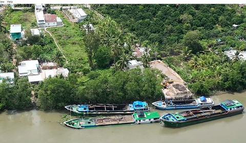 Cát lậu từ sông Tiền chảy vào công trình giao thông trọng điểm - Ảnh 7. Cát lậu từ sông Tiền chảy vào công trình giao thông trọng điểm - Ảnh 7.