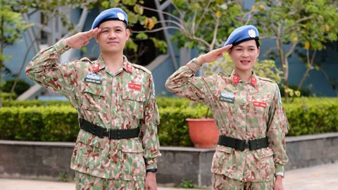 Nữ sứ giả vì hòa bình - Ảnh 1. Nữ sứ giả vì hòa bình - Ảnh 1.