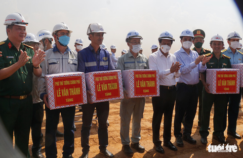 Phó thủ tướng Lê Văn Thành: Làm sân bay phải vì cái chung, không được tư lợi” - Ảnh 2. Phó thủ tướng Lê Văn Thành: Làm sân bay phải vì cái chung, không được tư lợi” - Ảnh 2.