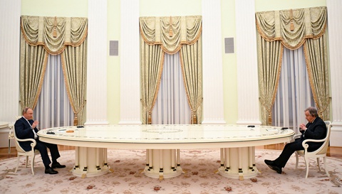 ĐỌC NHANH 27-4: Ukraine thừa nhận mất thêm một số thị trấn miền đông - Ảnh 4. ĐỌC NHANH 27-4: Ukraine thừa nhận mất thêm một số thị trấn miền đông - Ảnh 4.