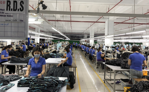 Tin sáng 27-4: Lương thấp, 25% công nhân sống kham khổ; Khánh thành cao tốc Trung Lương - Mỹ Thuận - Ảnh 2. Tin sáng 27-4: Lương thấp, 25% công nhân sống kham khổ; Khánh thành cao tốc Trung Lương - Mỹ Thuận - Ảnh 2.