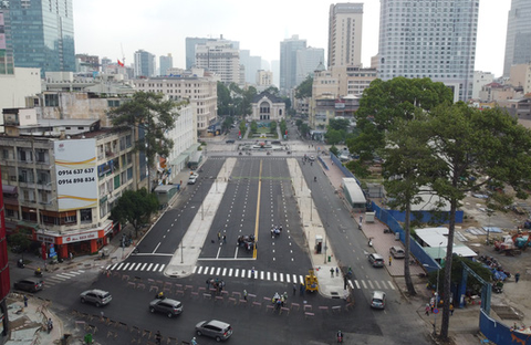 Metro số 1 trả mặt bằng đường Lê Lợi - Ảnh 1. Metro số 1 trả mặt bằng đường Lê Lợi - Ảnh 1.