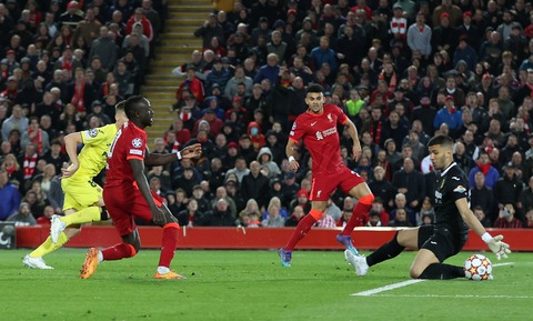 Thắng Villarreal 2-0, Liverpool đặt một chân vào chung kết Champions League - Ảnh 2. Thắng Villarreal 2-0, Liverpool đặt một chân vào chung kết Champions League - Ảnh 2.