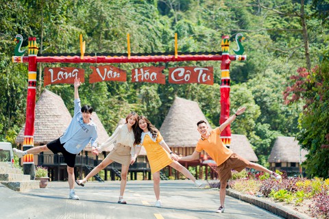 Khám phá những cuộc vui bất tận ở Cổng trời Đông Giang - Ảnh 2. Khám phá những cuộc vui bất tận ở Cổng trời Đông Giang - Ảnh 2.
