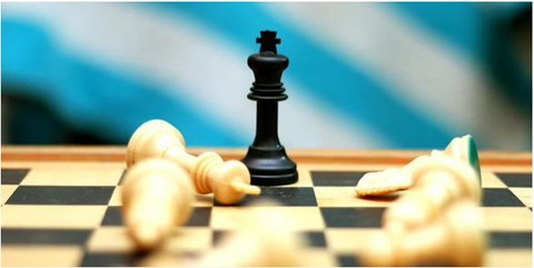 Nữ kỳ thủ 12 tuổi bị chó vồ chết khi dự Giải vô địch cờ vua trẻ Nga - Ảnh 1. Nữ kỳ thủ 12 tuổi bị chó vồ chết khi dự Giải vô địch cờ vua trẻ Nga - Ảnh 1.