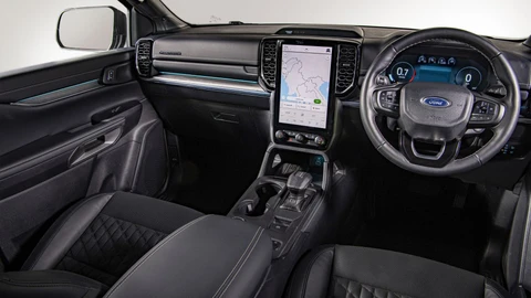 Ford Everest 2023 hé lộ thêm thông số chi tiết: Mạnh hơn, nhiều trang bị hơn - Ảnh 4. Ford Everest 2023 hé lộ thêm thông số chi tiết: Mạnh hơn, nhiều trang bị hơn - Ảnh 4.
