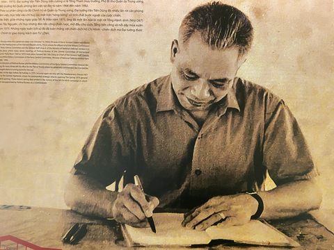 Đại tướng Văn Tiến Dũng - Danh tướng thời đại Hồ Chí Minh - Ảnh 1. Đại tướng Văn Tiến Dũng - Danh tướng thời đại Hồ Chí Minh - Ảnh 1.