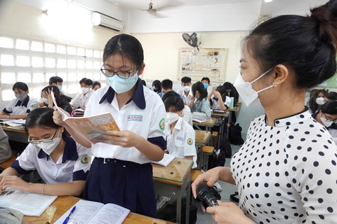 Môn sử: Điều chỉnh dạy chứ không được bỏ - Ảnh 1. Môn sử: Điều chỉnh dạy chứ không được bỏ - Ảnh 1.