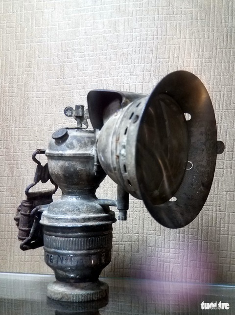 Triển lãm cổ vật từ 5 bộ sưu tập của linh mục Nguyễn Hữu Triết - Ảnh 9. Triển lãm cổ vật từ 5 bộ sưu tập của linh mục Nguyễn Hữu Triết - Ảnh 9.