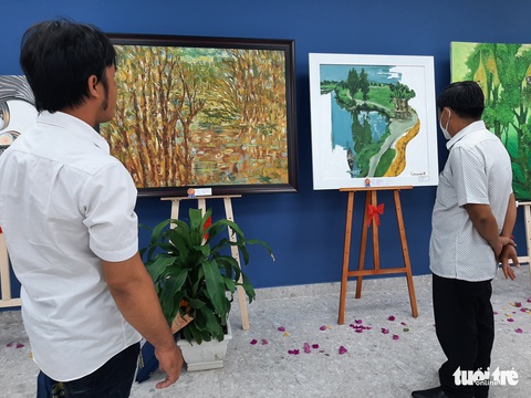 Triển lãm tranh, tượng ‘Dòng Mekong’ lần thứ nhất - Ảnh 2. Triển lãm tranh, tượng ‘Dòng Mekong’ lần thứ nhất - Ảnh 2.