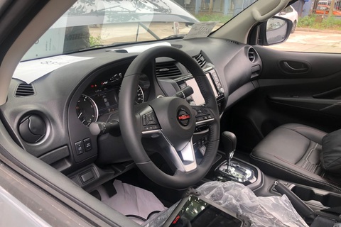 Nissan Navara 2022 lộ diện tại Việt Nam: Động cơ tăng áp kép, bánh mới, sắp ra mắt đấu Ranger - Ảnh 4. Nissan Navara 2022 lộ diện tại Việt Nam: Động cơ tăng áp kép, bánh mới, sắp ra mắt đấu Ranger - Ảnh 4.
