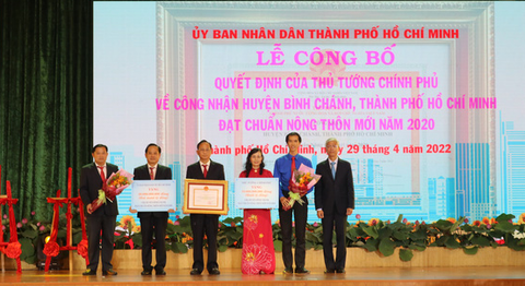 Huyện Bình Chánh, TP.HCM đạt chuẩn nông thôn mới - Ảnh 1. Huyện Bình Chánh, TP.HCM đạt chuẩn nông thôn mới - Ảnh 1.