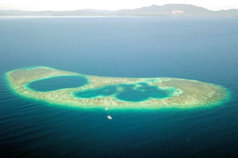 Blue Ring Hole - sản phẩm du lịch mới của Malaysia - Ảnh 1. Blue Ring Hole - sản phẩm du lịch mới của Malaysia - Ảnh 1.