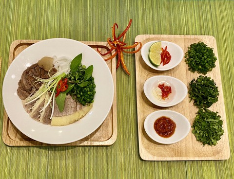 CEO nấu phở - Ảnh 6. CEO nấu phở - Ảnh 6.