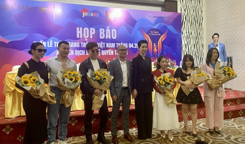 Tuần lễ thời trang trẻ em Việt Nam: Kêu gọi bảo vệ quyền trẻ em - Ảnh 1. Tuần lễ thời trang trẻ em Việt Nam: Kêu gọi bảo vệ quyền trẻ em - Ảnh 1.
