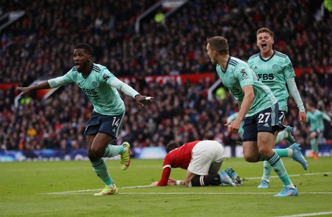 Man City và Liverpool so kè quyết liệt trên ngôi đầu, Chelsea thảm bại - Ảnh 4. Man City và Liverpool so kè quyết liệt trên ngôi đầu, Chelsea thảm bại - Ảnh 4.