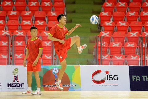 Futsal Việt Nam chốt đội hình, sẵn sàng chinh phục Đông Nam Á - Ảnh 1. Futsal Việt Nam chốt đội hình, sẵn sàng chinh phục Đông Nam Á - Ảnh 1.