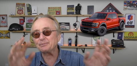 YouTuber nổi tiếng khuyên: Đừng bán xe Ford Raptor để mua xe Toyota Tundra - Ảnh 1. YouTuber nổi tiếng khuyên: Đừng bán xe Ford Raptor để mua xe Toyota Tundra - Ảnh 1.