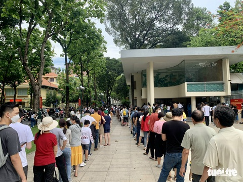 Du lịch tại chỗ tăng mạnh, du khách chọn bảo tàng, di tích lịch sử là điểm đến dịp 30-4 - Ảnh 2. Du lịch tại chỗ tăng mạnh, du khách chọn bảo tàng, di tích lịch sử là điểm đến dịp 30-4 - Ảnh 2.