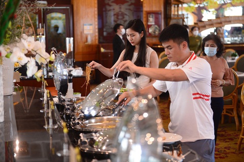 Du lịch tại chỗ tăng mạnh, du khách chọn bảo tàng, di tích lịch sử là điểm đến dịp 30-4 - Ảnh 7. Du lịch tại chỗ tăng mạnh, du khách chọn bảo tàng, di tích lịch sử là điểm đến dịp 30-4 - Ảnh 7.