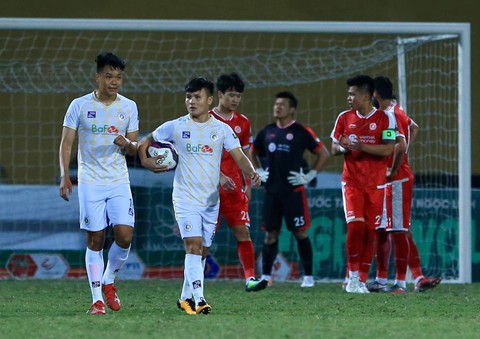 Quang Hải mờ nhạt trong ngày chia tay V-League, Hà Nội vẫn thắng derby thủ đô - Ảnh 1. Quang Hải mờ nhạt trong ngày chia tay V-League, Hà Nội vẫn thắng derby thủ đô - Ảnh 1.