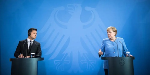 Bà Merkel lên tiếng về quyết định từ chối Ukraine tham gia NATO từ 2008 - Ảnh 1. Bà Merkel lên tiếng về quyết định từ chối Ukraine tham gia NATO từ 2008 - Ảnh 1.