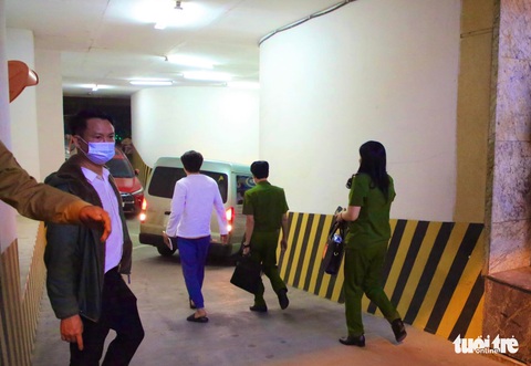 Khám xét trụ sở Tập đoàn Tân Hoàng Minh - Ảnh 5. Khám xét trụ sở Tập đoàn Tân Hoàng Minh - Ảnh 5.