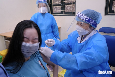 Hà Nội dự kiến tiêm vắc xin ngừa COVID-19 cho trẻ từ 5-12 tuổi trong quý 2-2022 - Ảnh 1. Hà Nội dự kiến tiêm vắc xin ngừa COVID-19 cho trẻ từ 5-12 tuổi trong quý 2-2022 - Ảnh 1.
