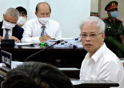 ‘Quy hoạch của tỉnh không sai thì bị cáo không phải ngồi đây’ - Ảnh 1. ‘Quy hoạch của tỉnh không sai thì bị cáo không phải ngồi đây’ - Ảnh 1.
