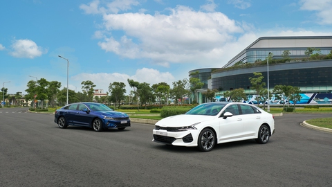 Kia K5 - D sedan cao cấp chinh phục người trẻ - Ảnh 1. Kia K5 - D sedan cao cấp chinh phục người trẻ - Ảnh 1.