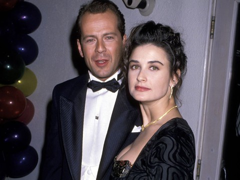 Bruce Willis tuyên bố giải nghệ, chia tay sự nghiệp lẫy lừng hơn 40 năm, tượng đài Hollywood - Ảnh 10. Bruce Willis tuyên bố giải nghệ, chia tay sự nghiệp lẫy lừng hơn 40 năm, tượng đài Hollywood - Ảnh 10.