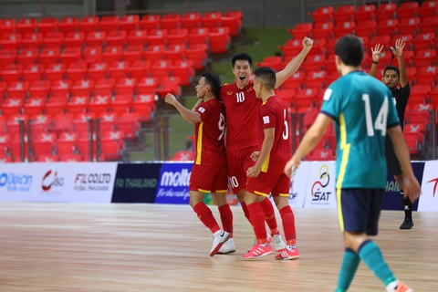 Thắng đậm Úc 5-1, futsal Việt Nam vào bán kết Giải Đông Nam Á - Ảnh 1. Thắng đậm Úc 5-1, futsal Việt Nam vào bán kết Giải Đông Nam Á - Ảnh 1.