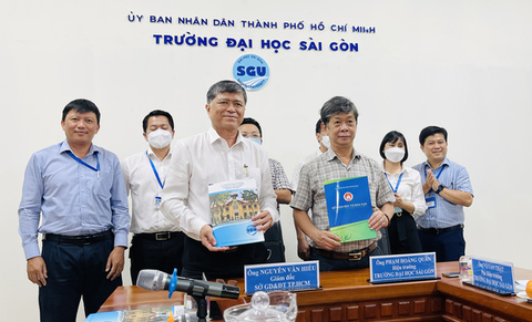 TP.HCM thiếu giáo viên dạy chương trình giáo dục phổ thông mới - Ảnh 1. TP.HCM thiếu giáo viên dạy chương trình giáo dục phổ thông mới - Ảnh 1.