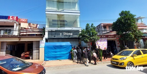 Dân tố bị đánh chấn thương sọ não khi được ‘mời’ về trụ sở, công an nói tự lăn dẫn tới bị thương - Ảnh 2. Dân tố bị đánh chấn thương sọ não khi được ‘mời’ về trụ sở, công an nói tự lăn dẫn tới bị thương - Ảnh 2.