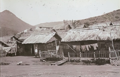 Cha tôi - tỉ phú xứ Tân Đảo - Kỳ 2: Không đầu hàng số phận - Ảnh 1. Cha tôi - tỉ phú xứ Tân Đảo - Kỳ 2: Không đầu hàng số phận - Ảnh 1.