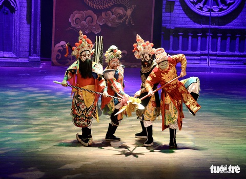 Chương trình Sắc - Ấn ngọc Nam phương tôn vinh nghệ thuật hát bội - Ảnh 5. Chương trình Sắc - Ấn ngọc Nam phương tôn vinh nghệ thuật hát bội - Ảnh 5.