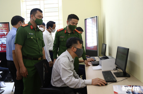 Bộ Công an triển khai mô hình điểm dịch vụ công trực tuyến tại tổ dân phố - Ảnh 1. Bộ Công an triển khai mô hình điểm dịch vụ công trực tuyến tại tổ dân phố - Ảnh 1.