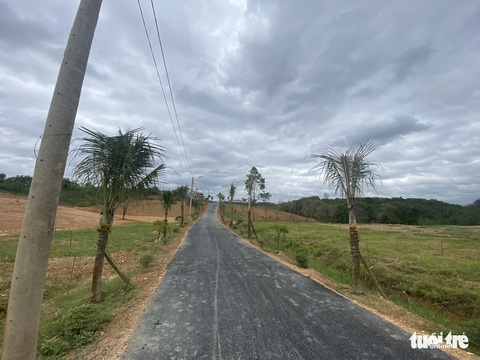 Ngang nhiên băm đồi, xẻ núi để… săn view - Ảnh 1. Ngang nhiên băm đồi, xẻ núi để… săn view - Ảnh 1.