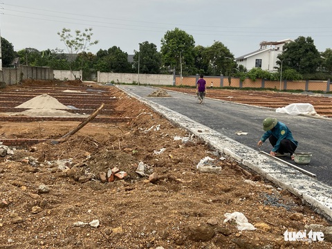 Nhiều tỉnh, thành phố cấm phân lô bán nền, chặn sốt đất - Ảnh 1. Nhiều tỉnh, thành phố cấm phân lô bán nền, chặn sốt đất - Ảnh 1.