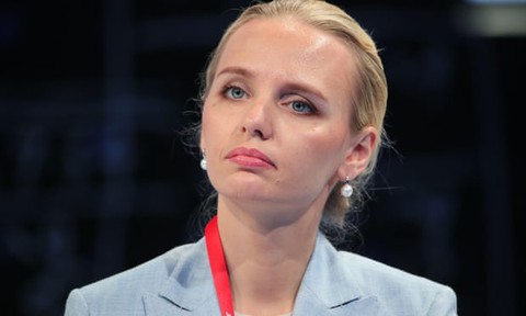 Vì sao Mỹ trừng phạt 2 con gái của Tổng thống Putin? - Ảnh 3. Vì sao Mỹ trừng phạt 2 con gái của Tổng thống Putin? - Ảnh 3.