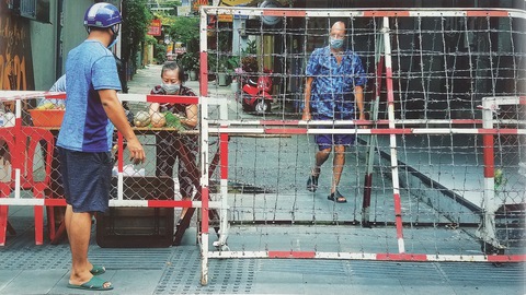 Sài Gòn COVID-19 - 2021 tràn ngập yêu thương của Trần Thế Phong - Ảnh 9. Sài Gòn COVID-19 - 2021 tràn ngập yêu thương của Trần Thế Phong - Ảnh 9.