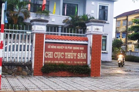 Nguyên chi cục trưởng Chi cục Thủy sản Quảng Nam bị khởi tố - Ảnh 1. Nguyên chi cục trưởng Chi cục Thủy sản Quảng Nam bị khởi tố - Ảnh 1.