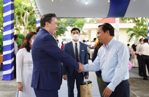 Về lại Cần Thơ sau 16 năm, Đại sứ Mỹ ấn tượng vì sự phát triển - Ảnh 1. Về lại Cần Thơ sau 16 năm, Đại sứ Mỹ ấn tượng vì sự phát triển - Ảnh 1.