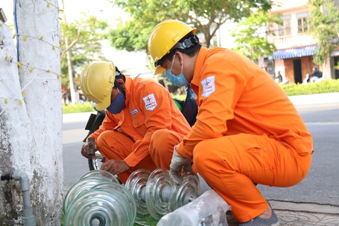 Đà Nẵng đảm bảo cung cấp điện trong các dịp lễ sắp tới - Ảnh 2. Đà Nẵng đảm bảo cung cấp điện trong các dịp lễ sắp tới - Ảnh 2.