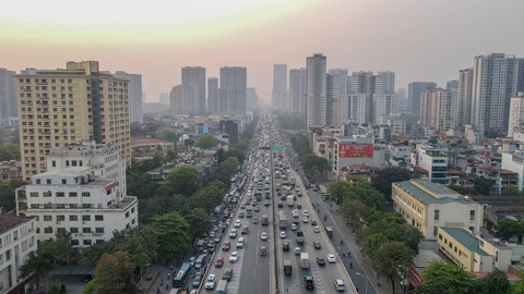 Hà Nội: Ùn ùn về quê nghỉ lễ giỗ Tổ - Ảnh 2. Hà Nội: Ùn ùn về quê nghỉ lễ giỗ Tổ - Ảnh 2.